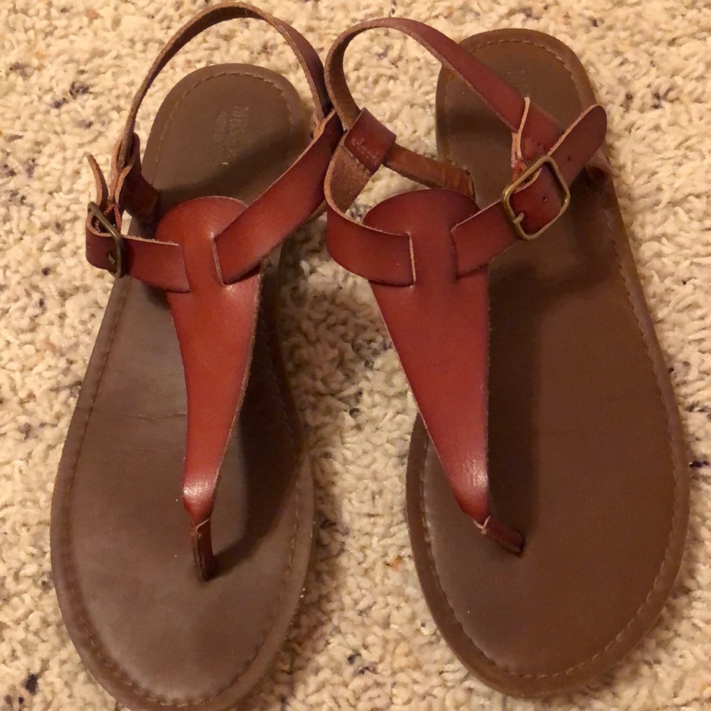 Casual sandals